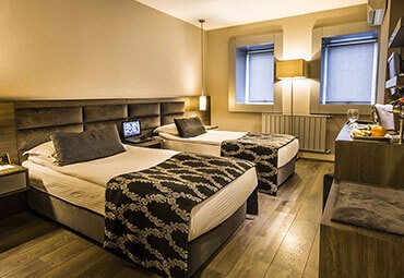 Super Deluxe Room
